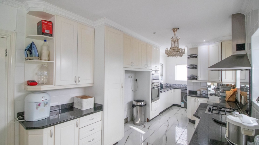 5 Bedroom Property for Sale in Selborne Eastern Cape